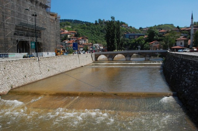 Stručnjaci upozoravaju na veliku zagađenost voda u BiH