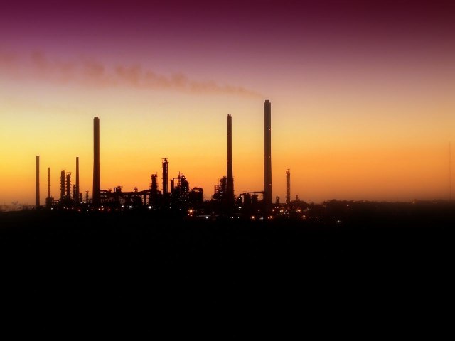 Evropske naftne kompanije moraće zatvarati rafinerije