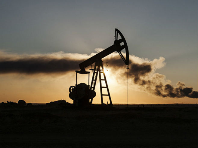 Strah raste, cijena nafte pala ispod 40 USD