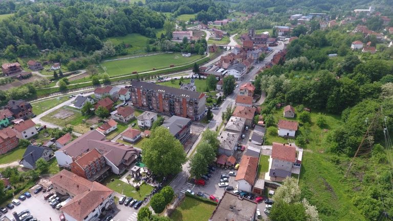 Na zgradi opštine Lopare uskoro solarni paneli